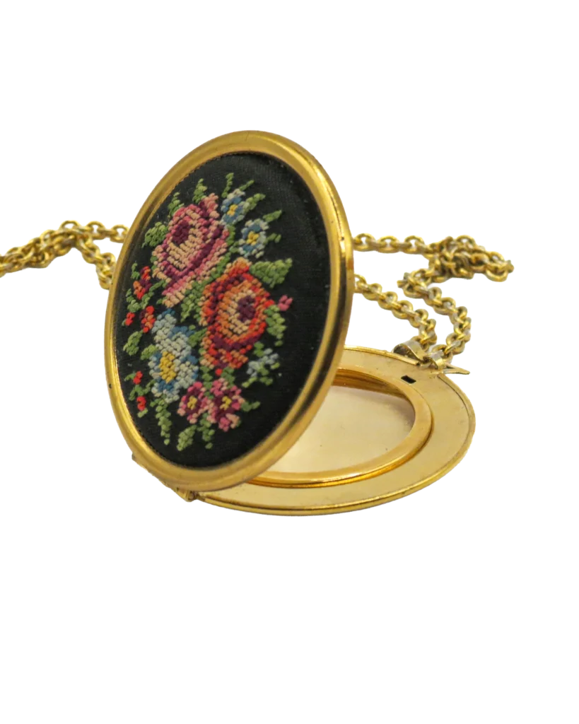 cross-stitch-locket