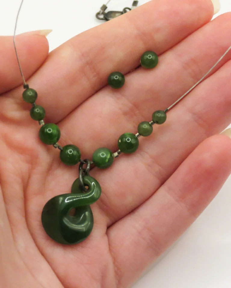 jade-pendent