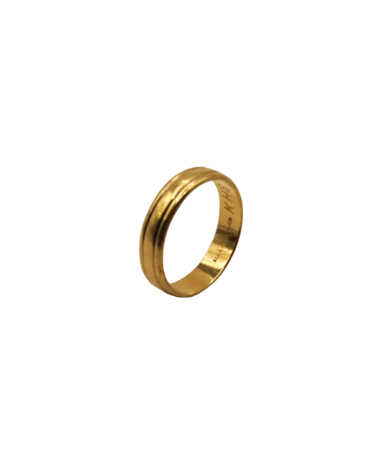 gold-engraved-band